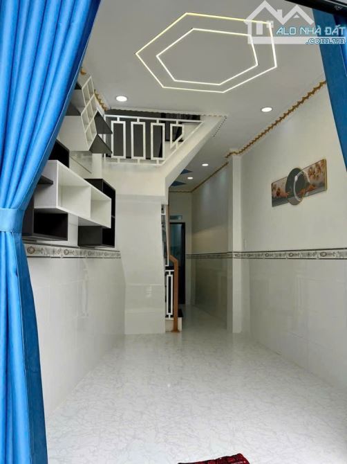 Nhà mới xây, 2 tầng 2 PN, 18m2 gần chợ Gò Xoài Bình Tân, chỉ 1.8 Tỷ, SHR - 1