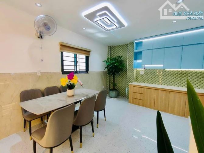 Bán nhà có dòng tiền sẵn 12tr ngay Tân Hương, Tân Phú.Giá: 2 tỷ 619tr /69,4m2, hẻm ô tô 6m - 1