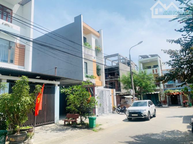 🔴💥Siêu phẩm 3 tầng Phú Thạnh 10, Hòa Minh gần biển. Có gara ô tô, full nội thất xịn xò - 1
