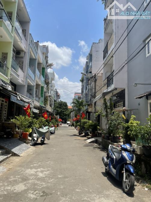 Bán Nhà MT Đường Số 10 , Khu Tên Lửa, 4x10 , 1 trệt 1 lầu, Gía 5.2 Tỷ , Lh : Kim Hữu - 1