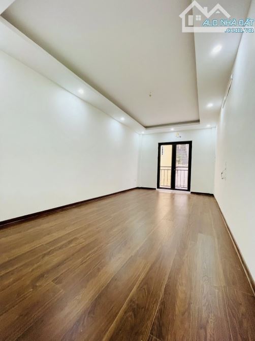 NHÀ MỚI 100% – 7.9 TỶ - 40M2 - 3.2M MT – GẦN HỒ – TRUNG TÂM HOÀNG MAI - 1