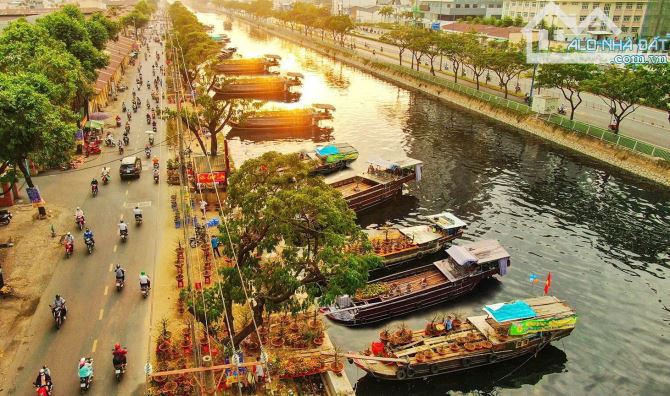 BÁN NHÀ MẶT TIỀN BÌNH ĐÔNG P13 QUẬN 8. NHÀ CẤP 4 TIỆN XÂY MỚI, GẦN CẦU CHÀ VÀ - 10 TỶ - 1