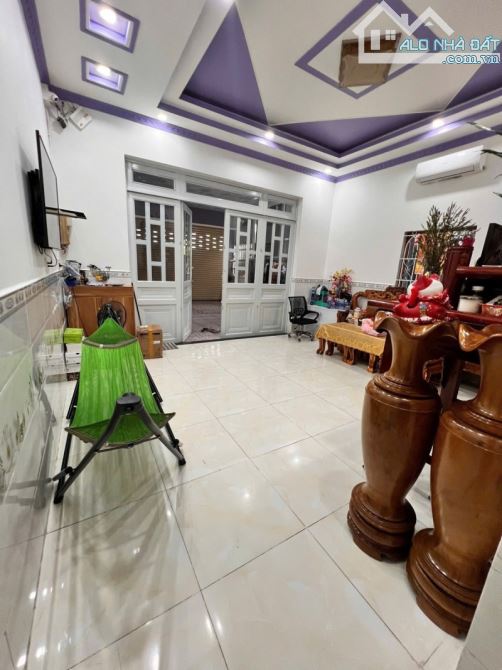 Siêu đẹp nhà HXH Đặng Thúc Vịnh, Hóc Môn, .DT:100m2 .Giá chỉ 4.7 tỷ  (TL) - 1