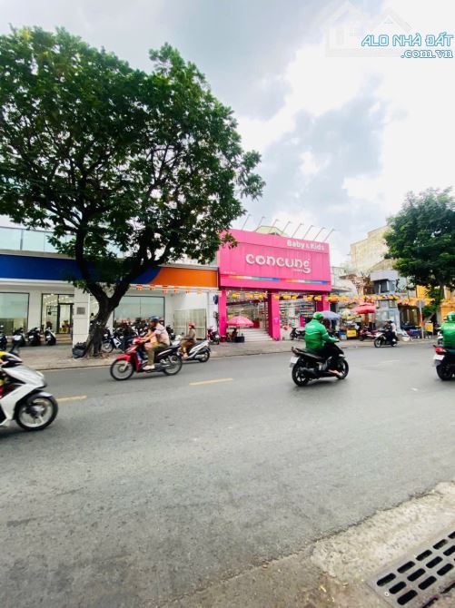 ✅ BÁN TÒA NHÀ 398 LÊ VĂN SỸ, Q.3 –NGÂN HÀNG THUÊ 330TR/TH – GIÁ 180 TỶ TL - 1