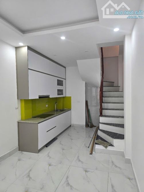 NHÀ MỚI TINH LÔ GÓC 6 tầng 4 pn full nội thất phố Nguyễn Phúc Lai giá 8 tỷ - 1