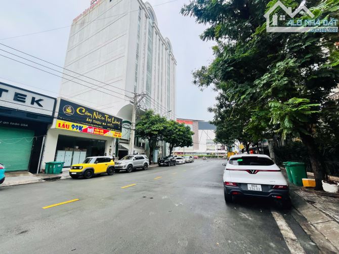 CHo thuê nhà mặt tiền đường Tân kỳ tân quý 8x20m trống suốt gần sthi - 1