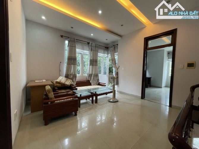 Bán Nhà 3Tầng Đường Lê Thạch - Ngay Đoạn Đầu Kinh Doanh - Quận Cẩm Lệ- Gía 5,7Tỷ - 1