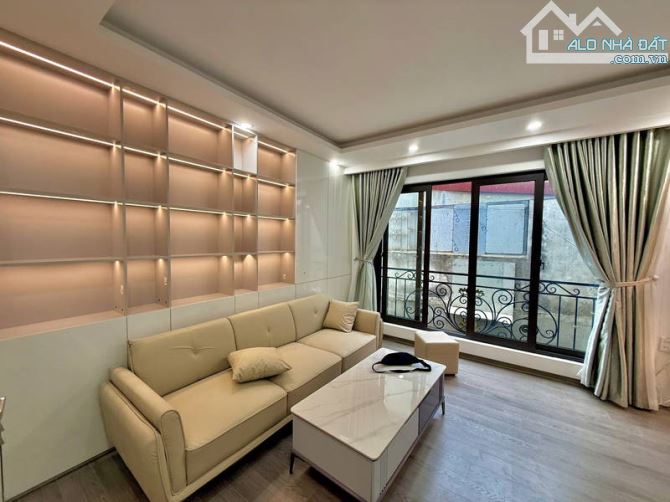 Cần bán nhà Đội Cấn 46 m2 6 tầng mặt tiên 4,2 m 8,6 tỷ - 1