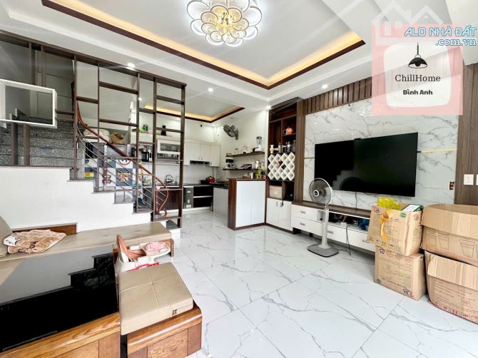 Bán nhà đẹp oto đỗ cửa sau mặt đường Thiên Lôi, Lê Chân, HP - 1