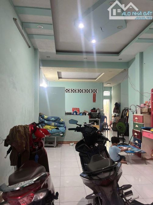 CHỦ GỞI BÁN NHÀ (DT: 60M2) CÓ HOÀN CÔNG. NGAY CÔNG TY BITIS P. TAM HIỆP. GIÁ CHỈ 1,750 TỶ - 1