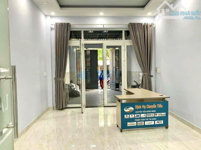 Nhà cho thuê nguyên căn mặt tiền đường Tân hương 4,2x25m 3L nhà mới - 1