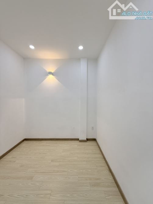 🏠🏠🏠BÌNH TÂN – NHÀ MỚI TINH – GIÁ HẠT DẺ – CHỈ 3.7 TỶ Diện tích: 4x8.5m (34m²) – 2 tầng, - 1