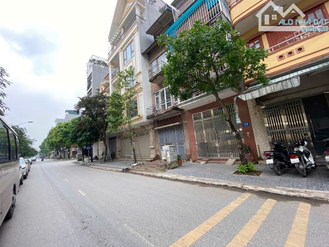 HOT: bán nhà mp  5 tầng kinh doanh đỉnh cao Yên Xá,Tân Triều, dt 60m2, giá nhỉnh 17 tỷ - 1
