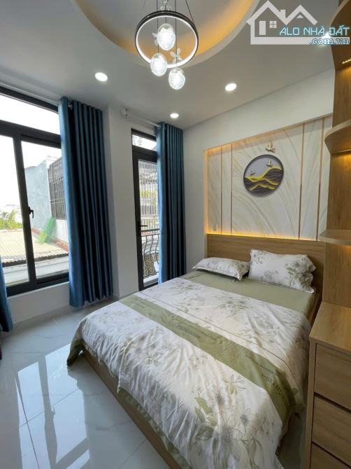 Chủ định cư cần bán nhà Nguyễn Đình Chiểu,Quận 3.Giá 4tỉ450/65m2(5*13m).Sổ hồng riêng - 1