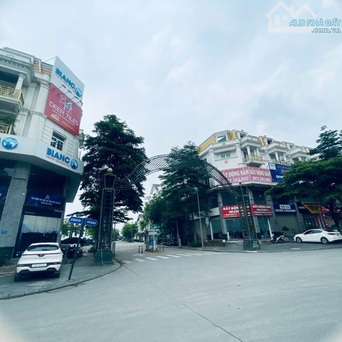 Liền kề Lê Trọng Tấn 115m2 - 4 tầng - Mặt tiền 6m - Mặt Đường 21M, Kd Đẳng Cấp. - 1