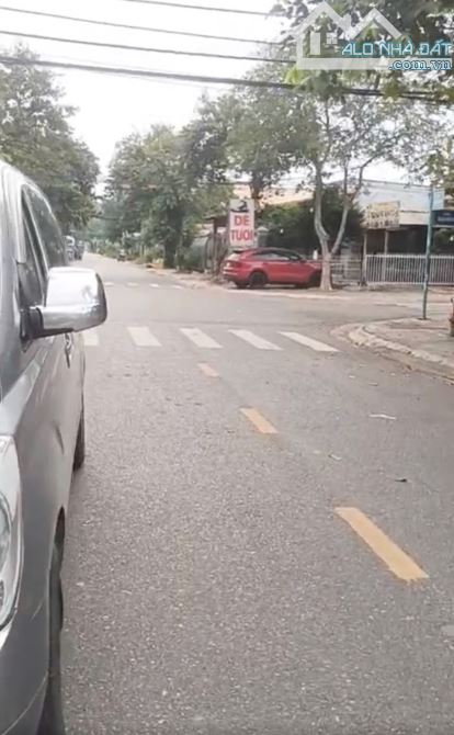 LÔ ĐẤT ĐẸP KHU PHỐ ĐÔNG ĐÚC NHẤT THÀNH PHỐ PHÚ MỸ, THỔ CƯ NHIỀU, GIÁ CỰC KỲ HẤP DẪN - 1
