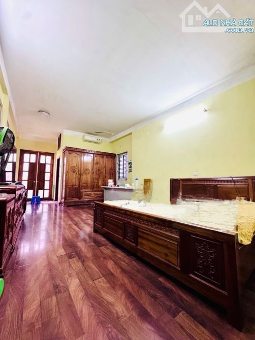 Bán nhà riêng đẹp  Ở SƯỚNG  Ngọc Hà 62m 2. Chủ hạ sốc 1.5 tỷ còn 15 tỷ Ba Đình.  Ngõ thông - 1
