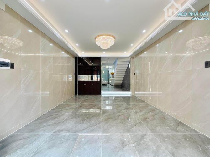 GẤP!BÁN NHÀ CÁCH MẠNG THÁNG 8,QUẬN 3.GIÁ 4TỶ180/63M2(4,5Mx14M).ĐANG CHO THUÊ 23TRIỆU/THÁNG - 1