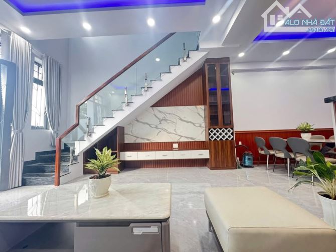 CHỦ BÁN GẤP NHÀ MỚI 2 TẦNG GẦN GO DĨ AN, TTHC DĨ AN CHỈ 4 TỶ (TL) - 1