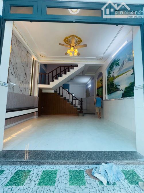 Nhà 1 trệt 1 lầu Sổ hồng Riêng Tân đông hiệp dĩ an Bình dương 3 tỷ 650 triệu 65m2 - 1