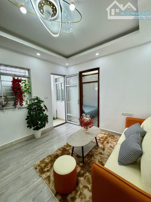 Bán căn hộ mini  Võ Chí Công – NHÀ VIP – Full nội thất – 2PN – Giá chỉ hơn 2 tỷ! - 1