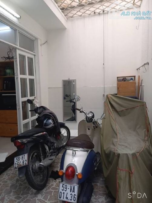 Đây rồi, nhà quá rẻ, quá hời, sát nách nhà ga T3, phường 13, Tân Bình 48 m2,  2 tầng , 4m - 1