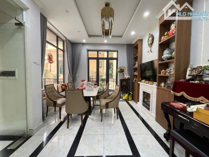 BÁN NHÀ PHỐ THANH NHÀN ĐẲNG  CẤP,  5TẦNG 80M2, THANG MÁY, BỂ CÁ COI – 22tỷ OTO ĐỖ CỬA. - 1