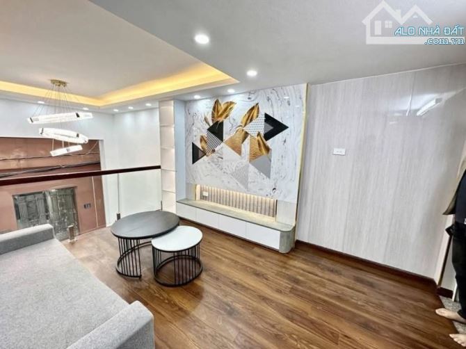 Bán nhà Đội Cấn 66m2 oto đỗ cửa ngõ thông 2 thoáng vị trí đẹp 18 tỷ - 1