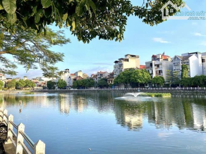 Bán Đất Mặt Hồ Bồ Đề DT 230m2 MT 12m Kinh Doanh, Lô Góc, Dòng Tiền 30tr/tháng - 1