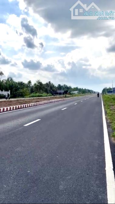 Chủ kẹt cần bán gấp cần bán 3 nền liền kề mặt tiền đường Nguyễn Đáng nối dài - 1
