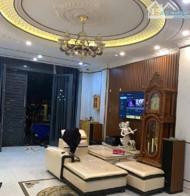 Quận 7 bán nhà gần ngã tư Nguyễn Thị Thập, 4 tầng 5*13m, 5.9 tỷ - 1
