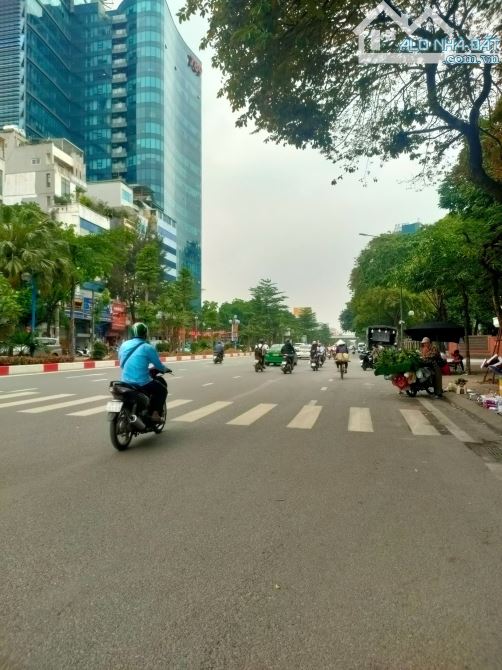 BÁN GẤP NHÀ HOÀNG QUỐC VIỆT CẦU GIẤY, 5M RA MẶT PHỐ, 115M2 CHỈ HƠN 13 TỶ 480 - 1