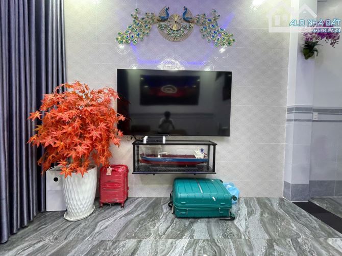 Bán nhà 2 lầu HXH đường Lang Tăng Phú. 86m2, 8.6 tỷ - 1