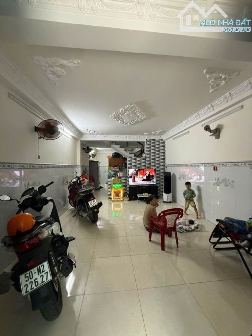 Bán nhà HXT Chiến Lược, Bình Tân, 56m² - 3 tầng, nở hậu, sát mặt tiền, chỉ nhỉnh 5 tỷ - 1