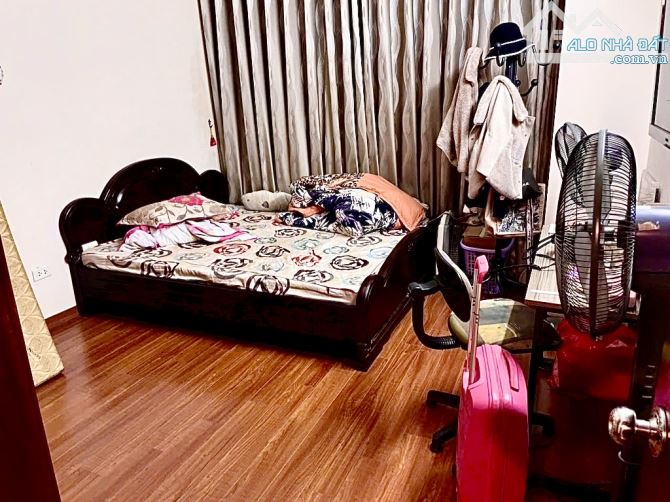 Bán chung cư vip hoàng cầu không có căn thứ hai wiu hồ hai ban công thoáng ở sướng - 1