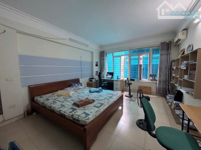 Bán nhà Hồ Tùng Mậu- 83m -4 tầng. Ngõ 3m. 15m ra mặt phố chính. Giá 13 tỷ - 1