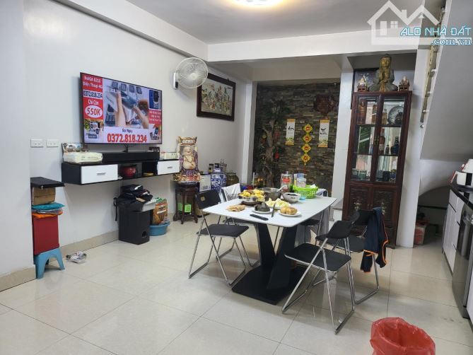 Phố Láng Hạ lô góc 62m2 giá chỉ nhỉnh 9 tỷ - 1
