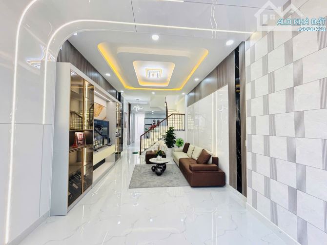 Bán Nhà Q12 - 73M2( 4 x 18.5M )- 2Tầng - HXH- Chỉ 6,23 Tỷ. - 1