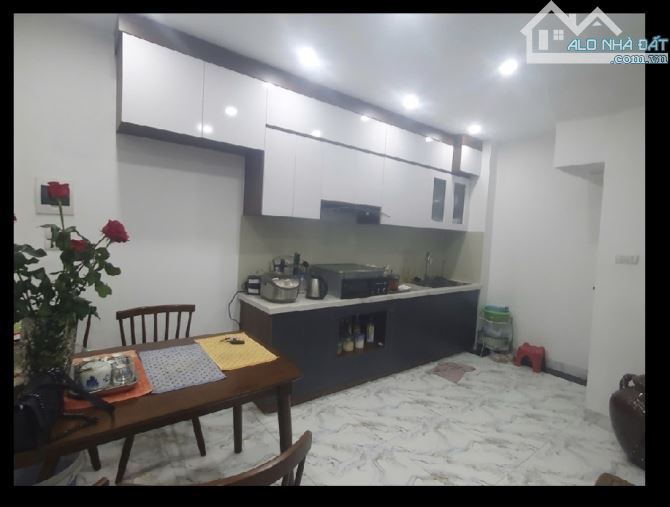 Bán nhà Thạch Bàn Long Biên Hà Nội DT 45m2 * 5 tầng * 4m * 5,9  tỷ - 1