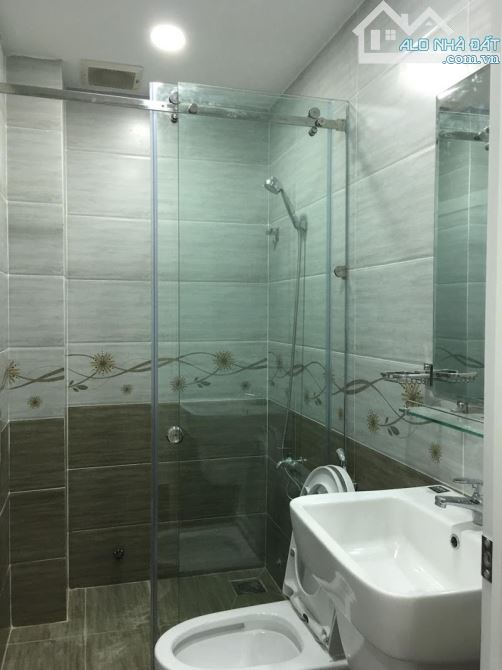 NHÀ MỚI TÂN PHÚ GIÁP Q.11 ĐƯỜNG NHỰA 6M CHO THUÊ 10 TRIỆU/THÁNG GIÁ CHỈ 3 TỶ XX - 1