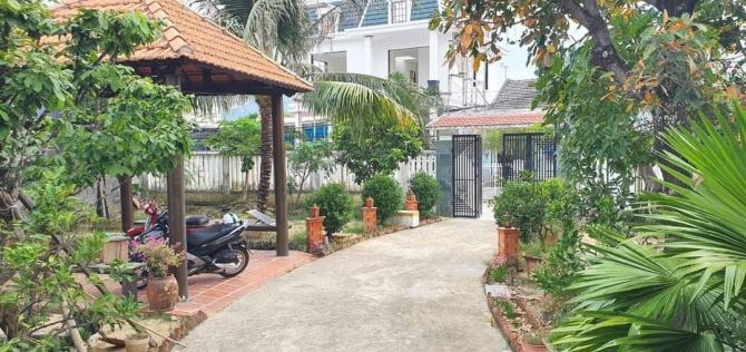 Nhà vườn đẹp Nha Trang - gần sông mát mẻ - 693m2 giá 8.9tỷ - 1