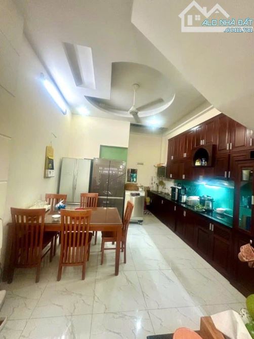 BÁN GẤP NHÀ TẠ QUANG BỬU - QUẬN 8 - 62M2- HOÀN CÔNG ĐỦ -NHỈNH 5 TỶ - 1