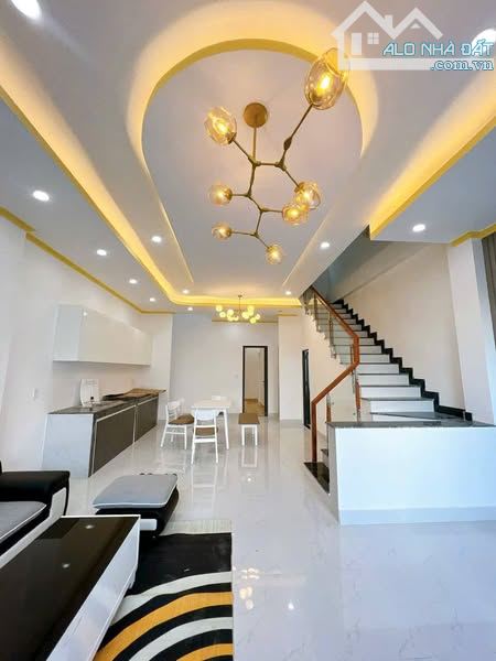 🏰 BIỆT THỰ ĐẲNG CẤP KHU HIM LAM – PHỔ QUANG, TÂN BÌNH – 3 TẦNG, 120M2 – SÁT SÂN BAY - 1