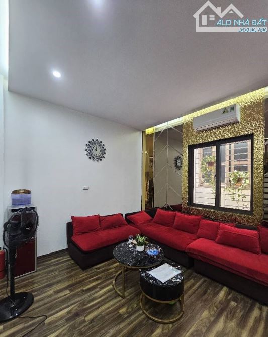 Cực phẩm nhà đệp ở ngày Nguyễn Chí Thanh Đống Đa Sổ 40m, 6 tầng MT4m1 Giá 17 tỷ Ô Tô tránh - 1