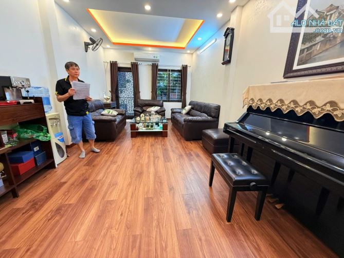 SIÊU PHẨM 104M 4TẦNG DƯƠNG VĂN BÉ HAI BÀ TRƯNG HÀ NỘI - 1