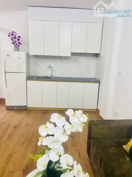 Căn hộ ngõ 697 Giải Phóng: 55m, 2 ngủ, giá 1.75 tỷ, sổ đỏ đồng sở hữu - 1