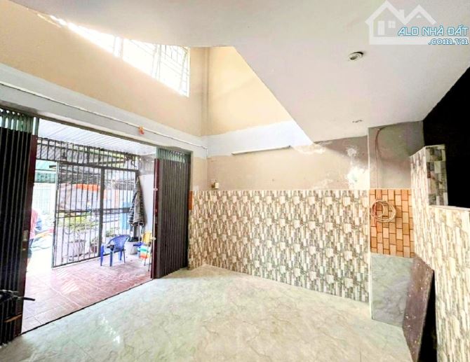 Bán CHDV Lâm Văn Bền , Hẻm nhựa 12m, Quận 7 , ngang 8m, TN 40tr/ tháng - hơ - 1