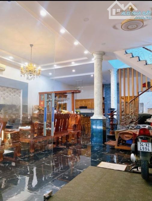 016BT – Bán nhà hẻm tải Liên Khu 4-5, 160m2 ngang 8m, lô góc 3PN, sổ riêng, CHỈ 12 tỷ TL - 1