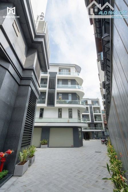 BÁNBIỆTTHỰSONGLẬP,NGUYÊN HỒNG-ĐẲNGCẤPTHƯỢNGLƯU-3THOÁNG-ÔTÔ-145Mx 5TẦNG-MT 11M-55TỶ-ĐỐNGĐA - 1