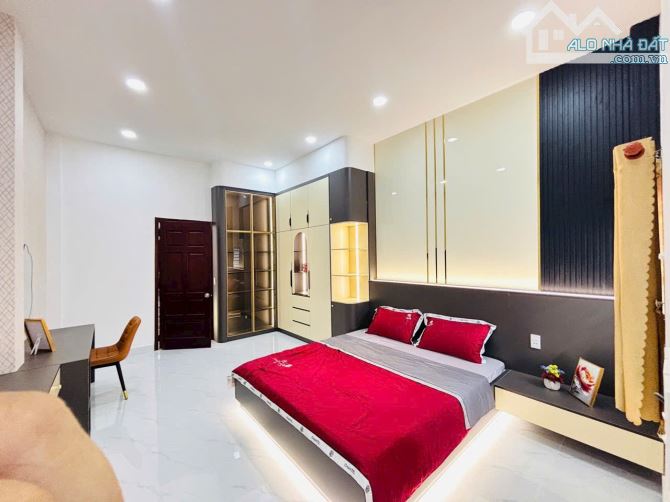 Bán Nhà Q12 - 73M2( 4 x 18.5M )- 2Tầng - HXH- Chỉ 6,23 Tỷ. - 12